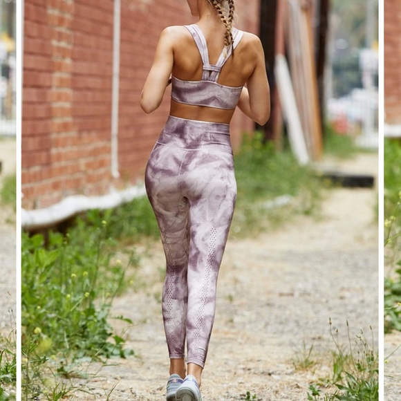 Free People Movement Good Karma tie-dye leggings - Picture 12 of 15